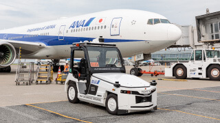 自動運転トーイングトラクター＜開発中＞